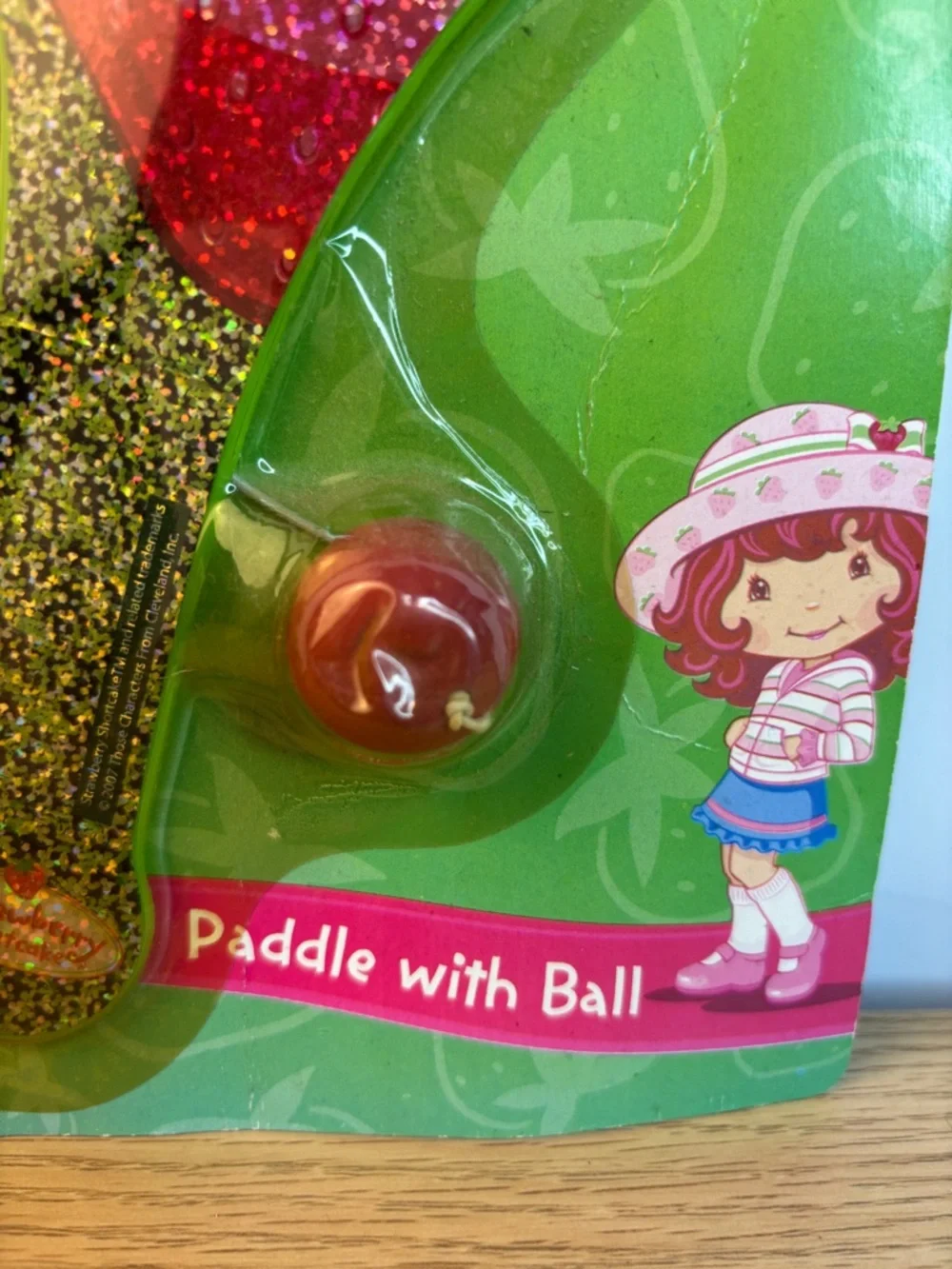 Vintage‎ 2007 Strawberry Shortcake Sparkly Paddle Ball Set by Kelly Toy